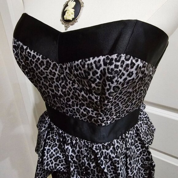 Betsey Johnson ✦ Strapless Leopard Peplum Dress ✦ Black Silk Blend Size 6 NWOT - Picture 7 of 16